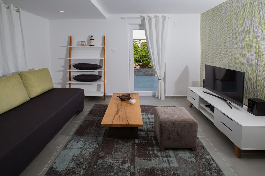 Salt & Sand Villa Kornić Екстериор снимка