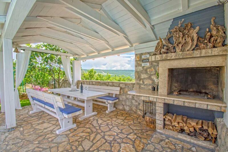 Salt & Sand Villa Kornić Екстериор снимка