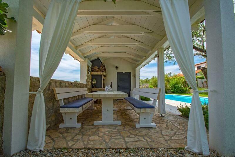 Salt & Sand Villa Kornić Екстериор снимка